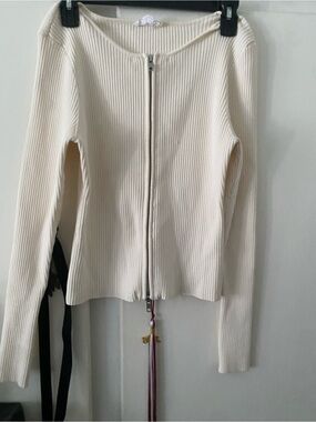 Good American Cream Ribbed Zip-Up Top